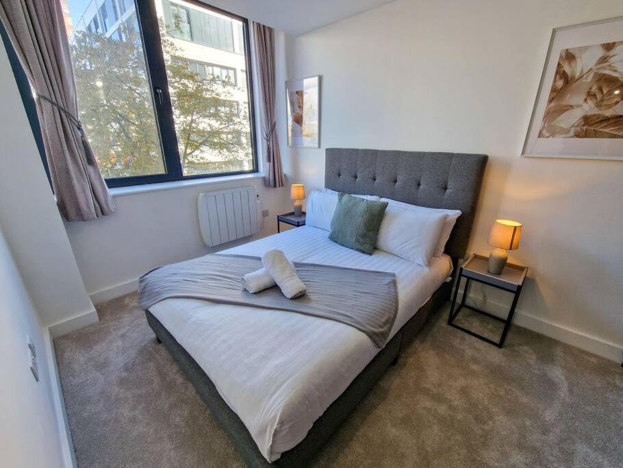Free Parking: Old Trafford Apartment Μάντσεστερ Εξωτερικό φωτογραφία