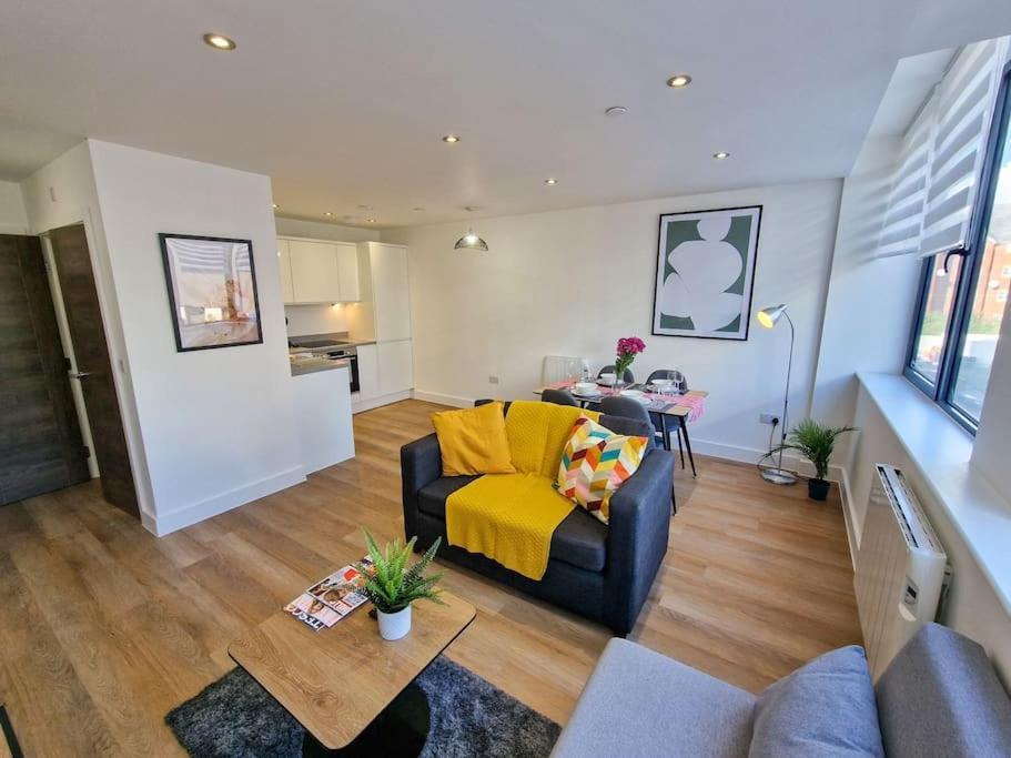 Free Parking: Old Trafford Apartment Μάντσεστερ Εξωτερικό φωτογραφία
